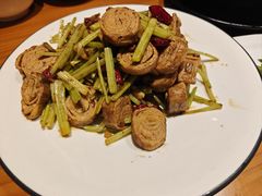 -莲餐厅·湖北菜·潜江小龙虾店(愚园路店)