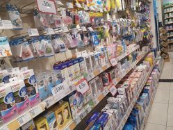 -乐友孕婴童(华宇时尚购物中心店)