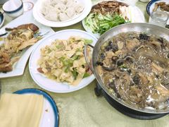 -鹤乡东北菜(崮山路店)