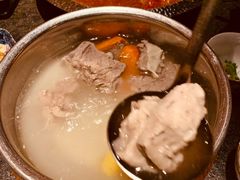 宁夏盐池滩羊手抓肉-丝路金桃·新疆菜(徐汇店)