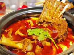 -沪小胖小龙虾(淮海中路旗舰店)