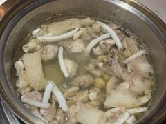 -喃喃椰·糟粕醋·椰子鸡火锅(七堡花园店)