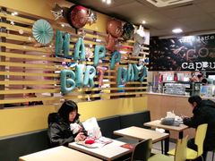 大堂-麦当劳(王顶堤店)