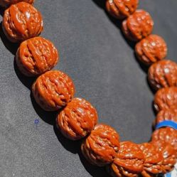 -灵彩珠宝(朗香街店)