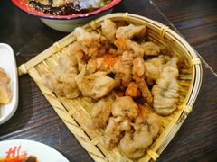 阿婆酥肉-爆炸头阿姨小四川正宗川味小吃(无任何分店)