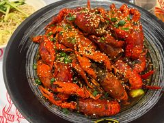 -肥肥虾庄·金牌油焖大虾(汉口城市广场店)