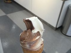 双色冰激凌-宜家·瑞典风味餐厅(北京西红门店)