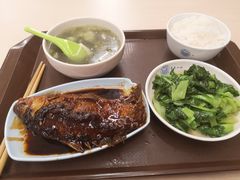 -同济大学本部学苑饮食广场