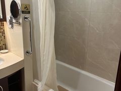 -汕尾巴黎半岛酒店