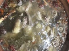 连州果园鸡-威邵鸡煲(西华路总店)