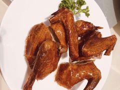 脆皮乳鸽-海逸海鲜酒家(古北店)
