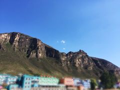 -百里峡七彩艺术小镇