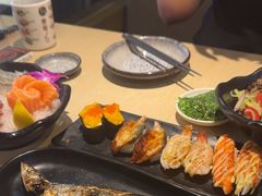 -万岁料理回转寿司(华贸店)