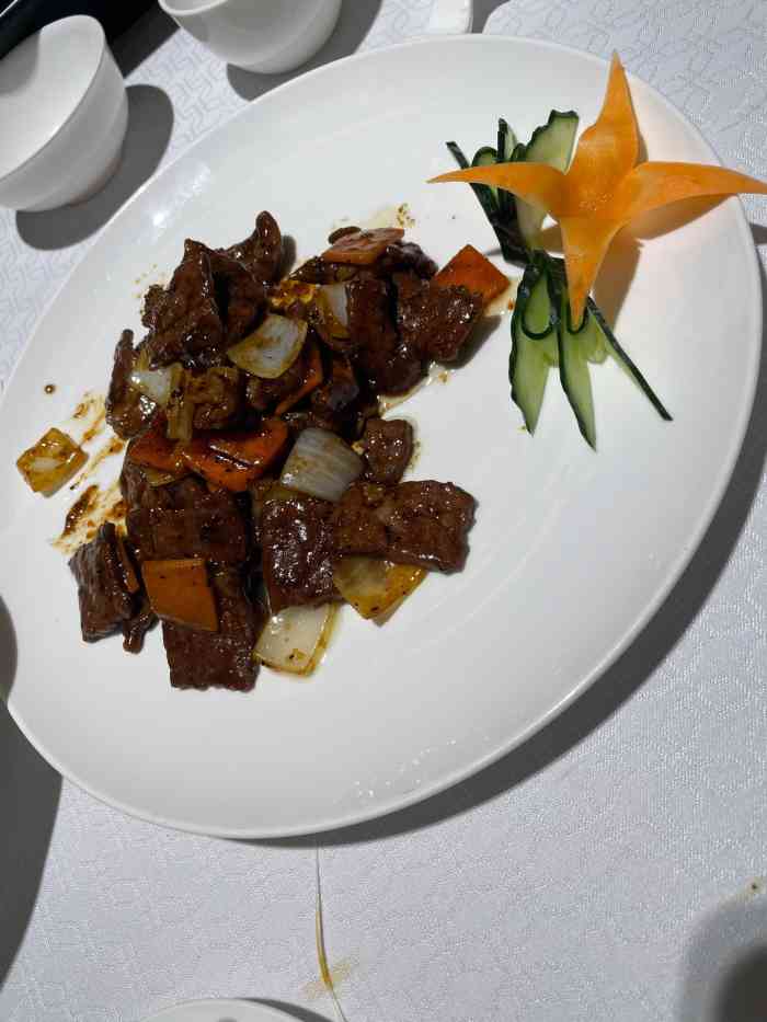 弘雅饭店-"环境:工作日去大厅位置不会很紧张,大厅相.