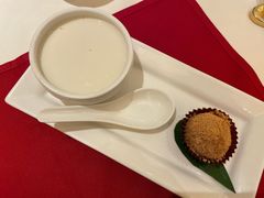杏仁茶配擂沙汤圆-利苑酒家(宜安广场店)