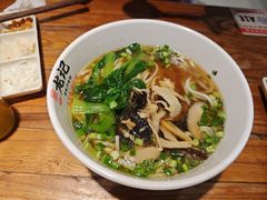-湘人龙记老长沙米粉(鸟巢店)