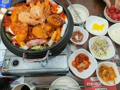 -贵宾庄炸酱面·韩式料理(高区店)