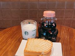 -星巴克臻选(广州高德置地秋广场店)
