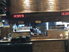 -八月美食小馆(银泰城总店)