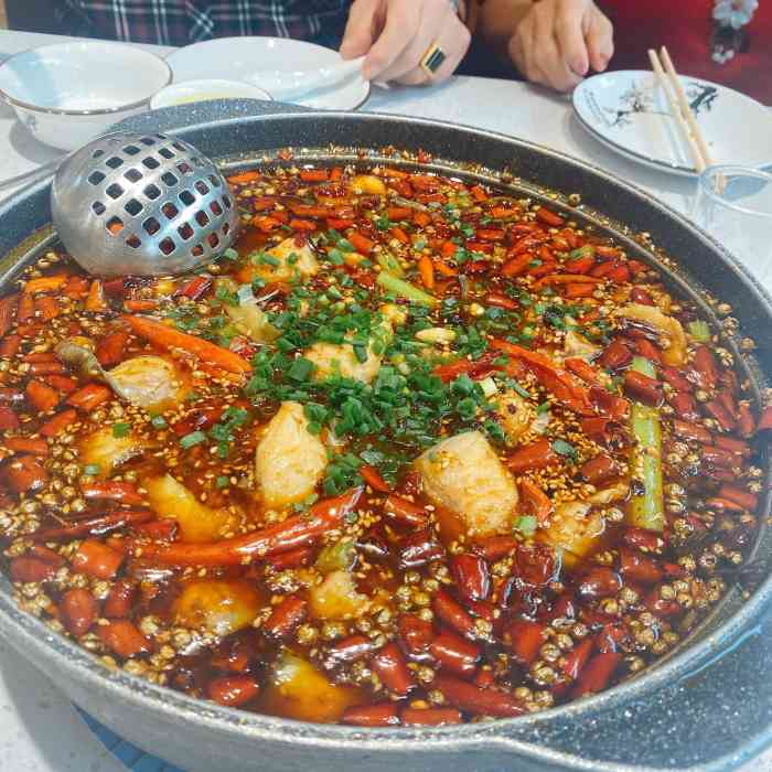 堰坝鱼庄(前进路店)