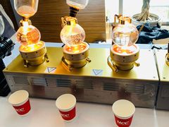 -上海滴水湖皇冠假日酒店
