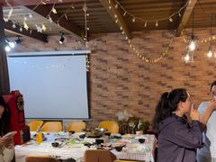 -玩坞轰趴馆·户外团建聚会主题生日派对馆(世豪广场店)