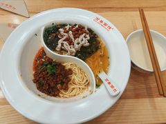 -万县面馆(高笋塘店)