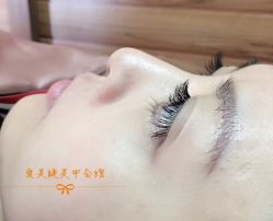 -爱美睫美甲会馆