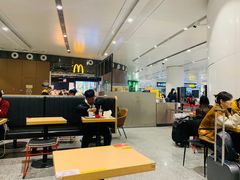 大堂-麦当劳(北京大兴机场二层国内到达(安检外)店)