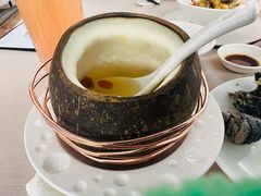 原只椰子炖老鸽-尚一汤·粤菜海鲜(环球港店)