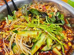-周良天山牛杂城(天山路总店)