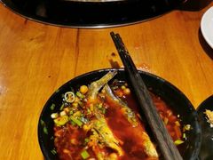 -三道苗苗鱼·美蛙黄辣丁(八里店)