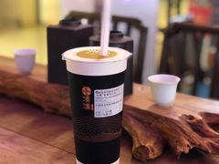 -湊湊火锅·茶憩(杭州湖滨银泰in77店)