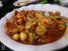 -朋友圈概念餐厅(象山万达广场店)