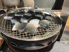-草家酱蟹炭火烤肉店(珲春南路二店)