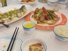 -粤盛海鲜平价店(洛溪食街店)