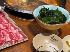 -东巴婆婆云南鱼豆花火锅(大东门店)