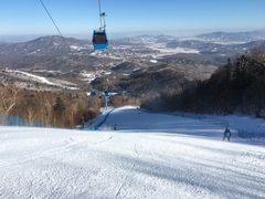 -亚布力新体委滑雪场