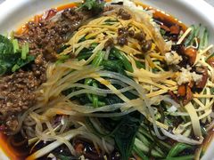 -山河屯铁锅炖(哈西站店)