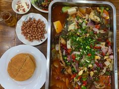 正宗手工料招牌冷锅鱼-乡土特色.冷锅鱼.牦牛肉汤锅