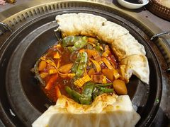 -锅飘飘·东北铁锅炖(雨花客厅店)