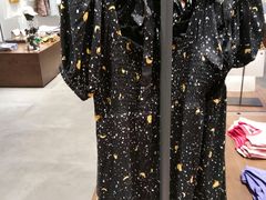 -URBAN REVIVO(上海中庚漫游城店)