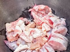 -老刘生态大鱼坊铁锅炖鱼(赛马场店)