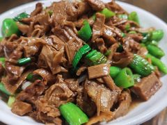 -芦茨金富饭庄·25年老字号·专做稻草鸡