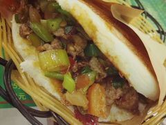 肉夹馍-河州春清真西北特色美食(虎踞路店)