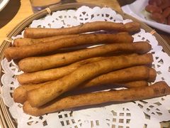 茴香小油条-小小河边鱼(天润城店)