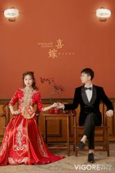 -雪中彩影婚纱摄影·微光艺术中心