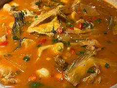 -魏铭鱼头捞饭(晋阳路店)