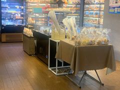 面包甜点陈列柜-85度C(上海秀沿路店)