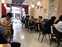 大堂-螺小胖柳州螺蛳粉(钟楼总店)